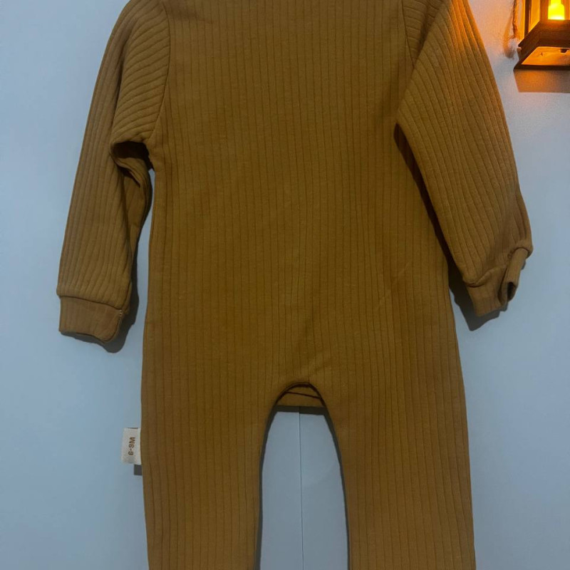 Unisex Kahverengi Kedi Kabartma Desenli Şapkalı Tulum